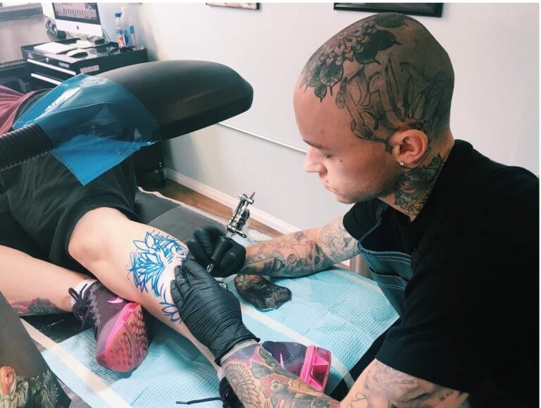 How to Survive A Long Tattoo Session